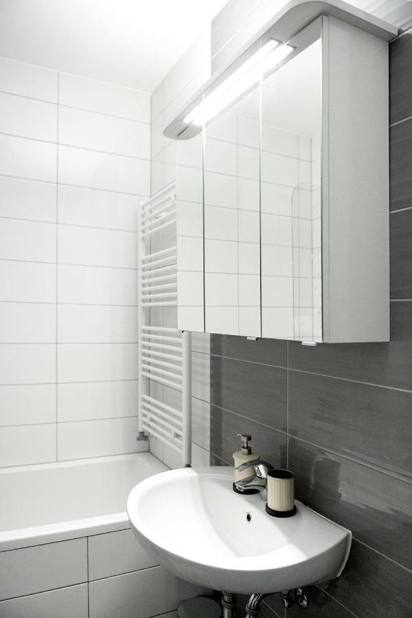 Sauna - Flexible Selfcheckins 6 - Zagreb - Garage - Electric Vehicle Ccharger - Loggia - New - Luxury - Apartments Repinc 6 Exteriör bild